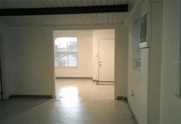 $2,100 | 1060 65th Street South, St. Petersburg, FL 33707