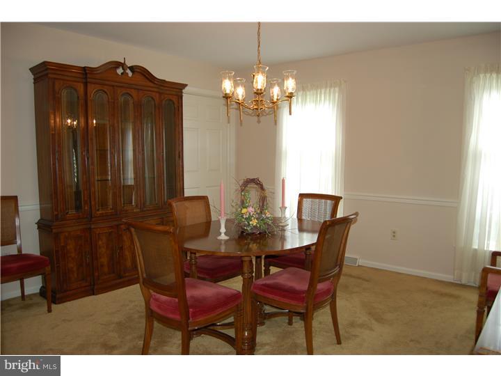 31 Newtown Woods Road Newtown Square, PA 19073 - Photo 3 of 23 Dining Room
