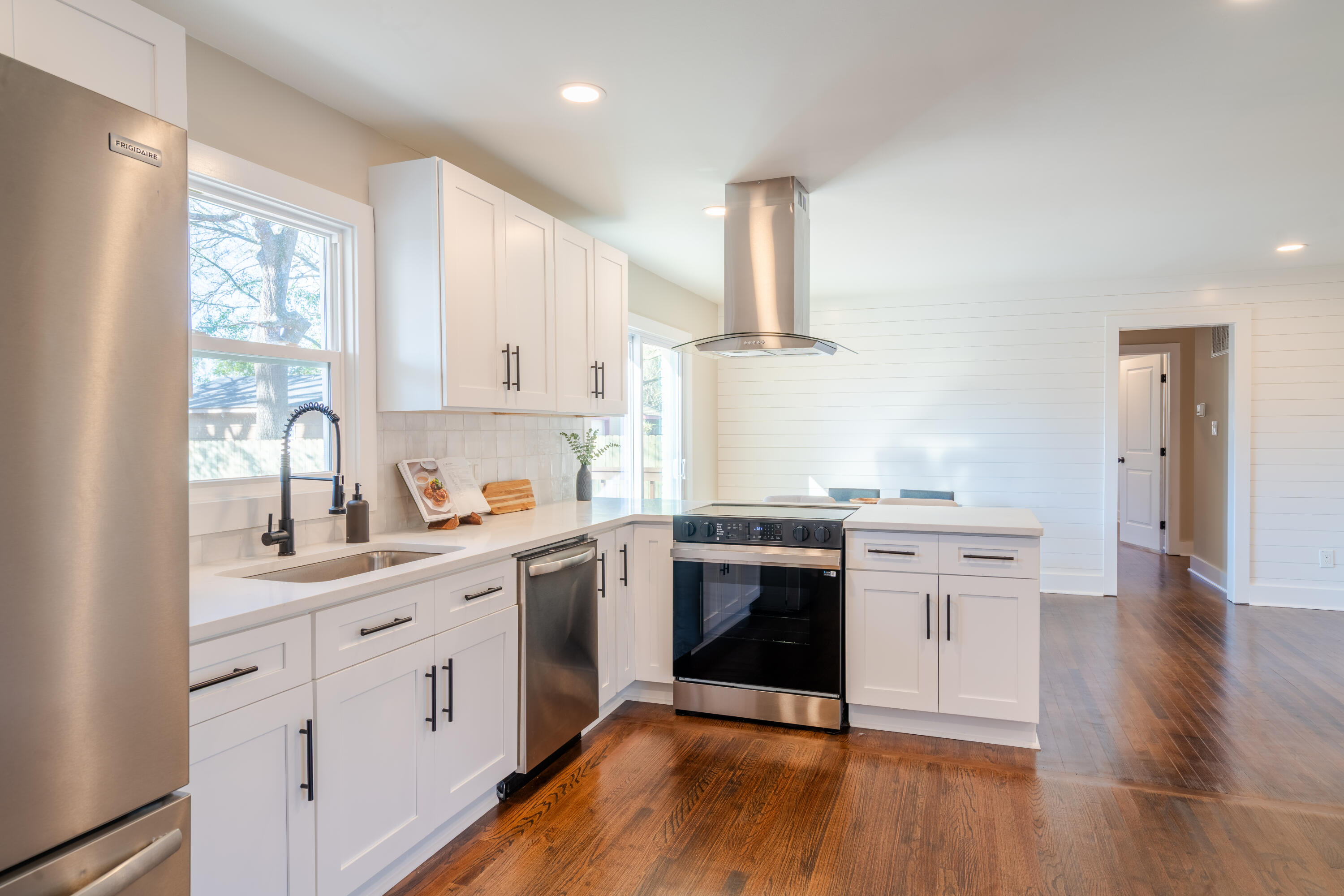 7643 Hillandale Road North Charleston, SC 29420 - Photo 5 of 20 DSC08142-HDR