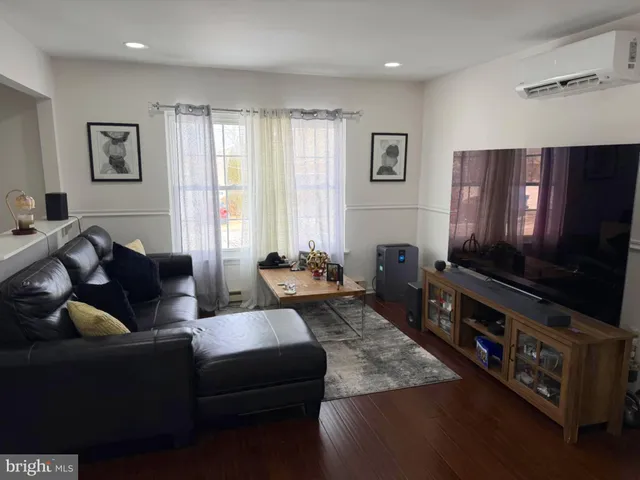 $215,000 | 2734 Columbia Street, Easton, PA 18045