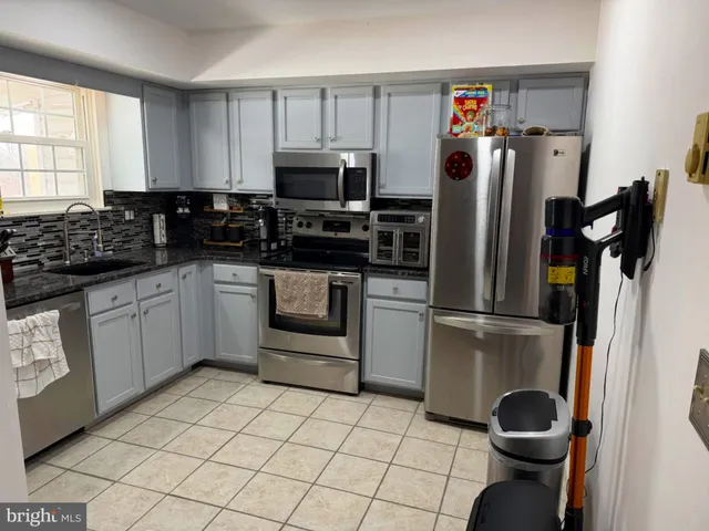 $215,000 | 2734 Columbia Street, Easton, PA 18045