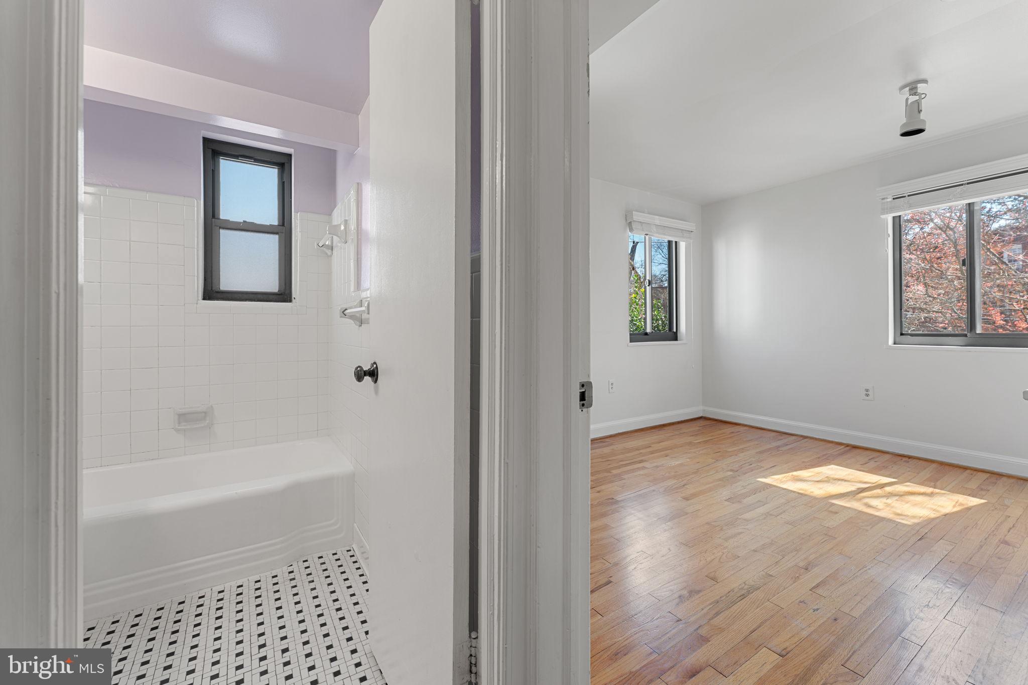 3827 Davis Place Northwest, Unit 5 Washington, DC 20007 - Photo 22 of 31