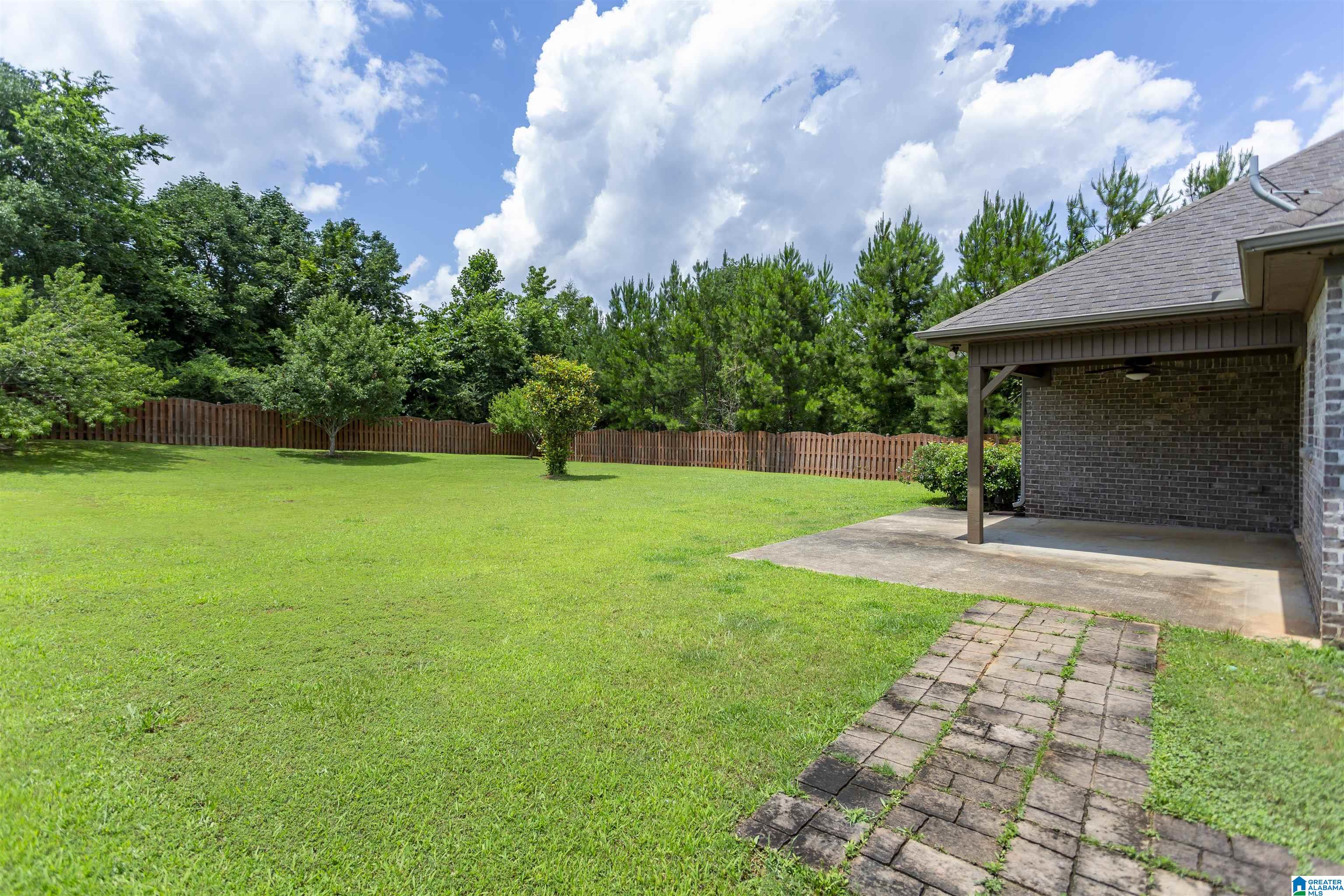 321 Lacey Avenue Alabaster, AL 35114 - Photo 5 of 32