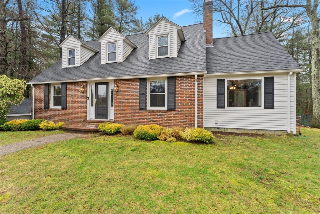 22 Foxhill Road Foxboro, MA 02035 - Photo 3 of 42 Gallery Image 3