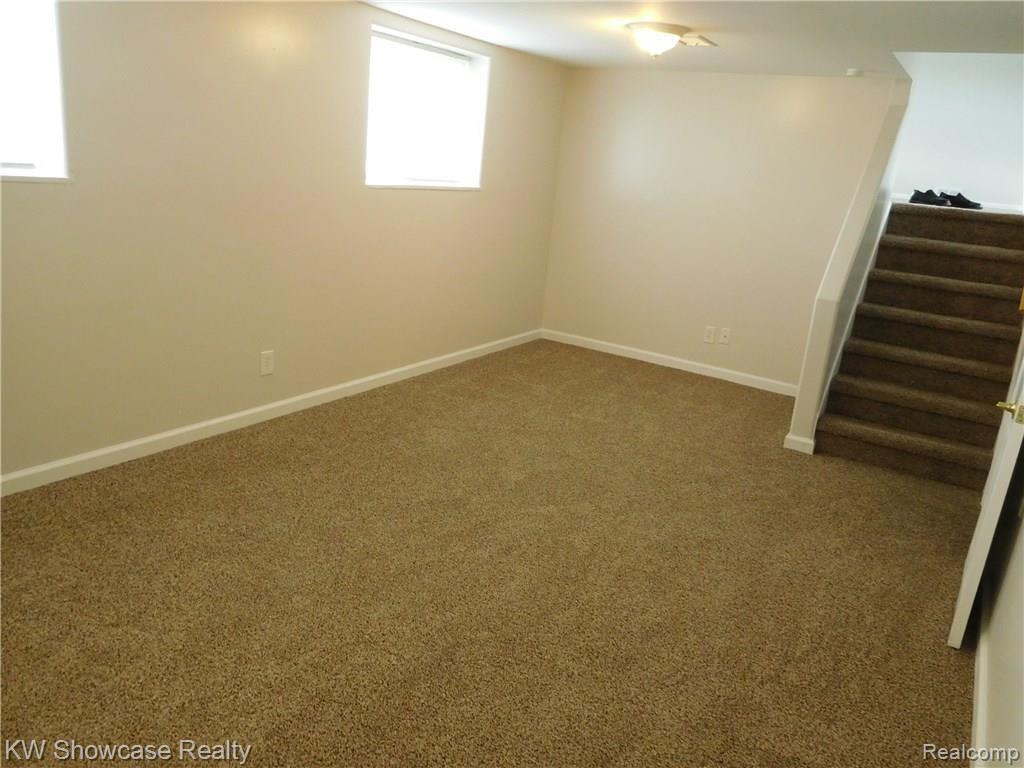 4249 East Hill Road Grand Blanc, MI 48439 - Photo 10 of 35 FR 2