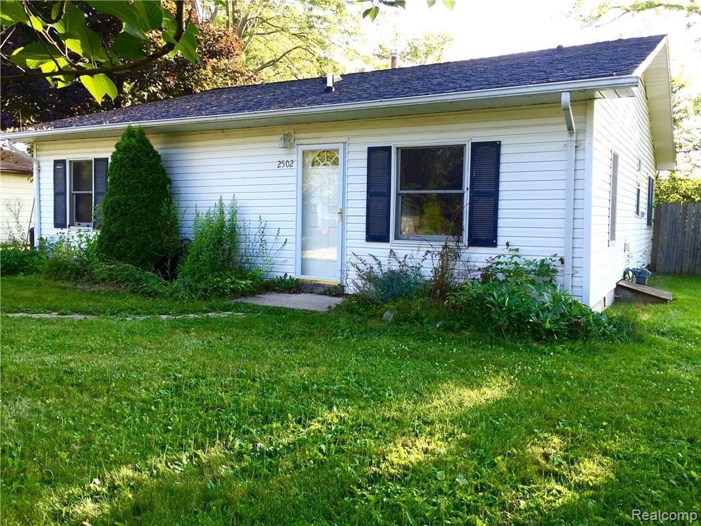 2502 Hartline Drive Rochester Hills, MI 48309 - Photo 1 of 12