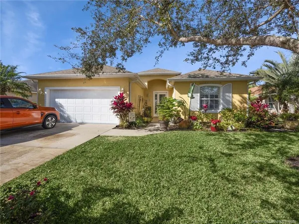 $2,700 | 155 56th Drive Southwest, Vero Beach, FL 32968