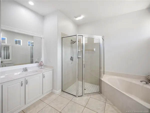 $2,700 | 155 56th Drive Southwest, Vero Beach, FL 32968