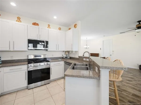 $2,700 | 155 56th Drive Southwest, Vero Beach, FL 32968