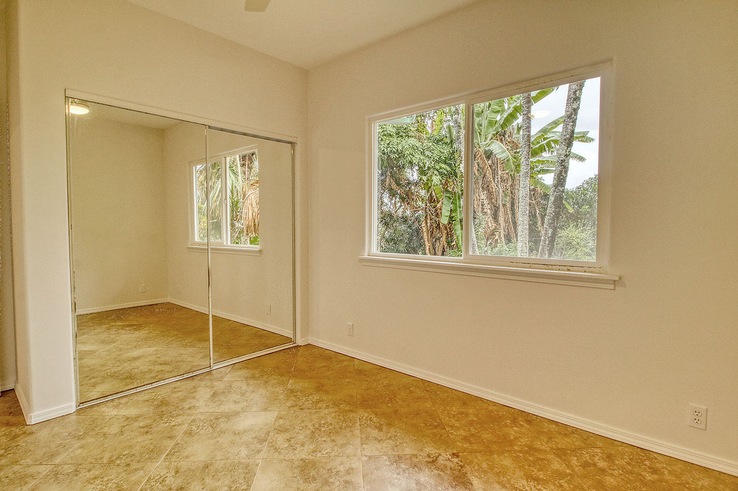 5650 Kaehulua Road Kapaa, HI 96746 - Photo 23 of 25 Gallery Image 23