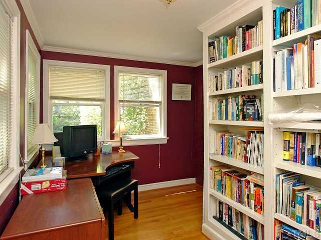 303 Furches Street Raleigh, NC 27607 - Photo 3 of 12 Studio/Study/Office