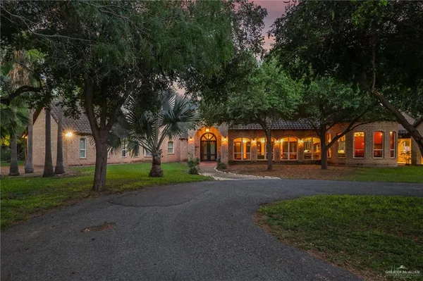 $2,600,000 | 1700 Dartmouth Avenue, McAllen, TX 78504