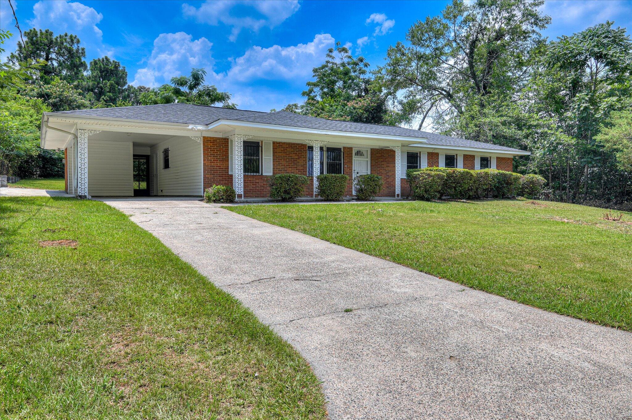 3003 Roxbury Court Augusta, GA 30906 - Photo 2 of 36 02-102