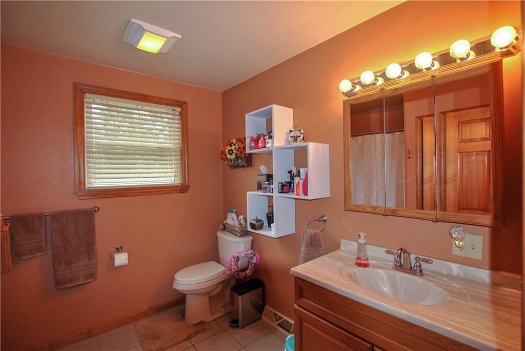 559 Parker Road Sarver, PA 16055 - Photo 8 of 20