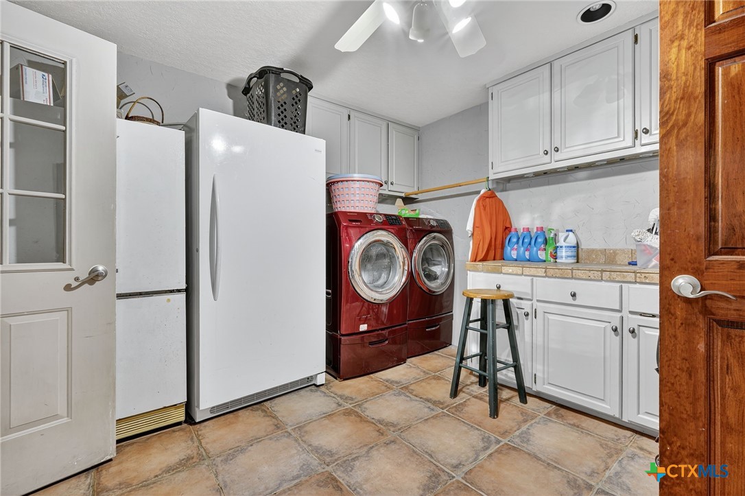 725 County Road 300 Hamilton, TX 76531 - Photo 15 of 41