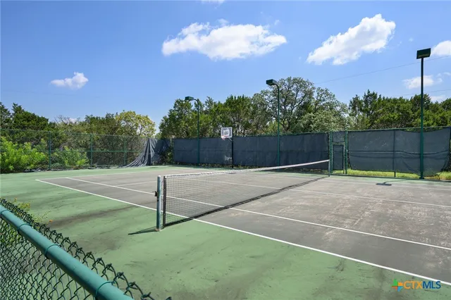 $885,000 | 725 County Road 300, Hamilton, TX 76531