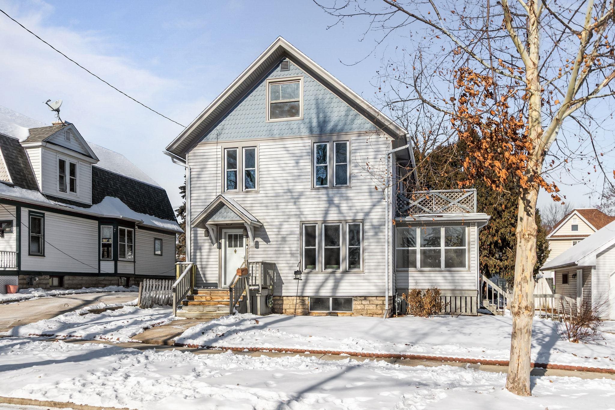 204 Oneida Street Beaver Dam, WI 53916 - Photo 1 of 37