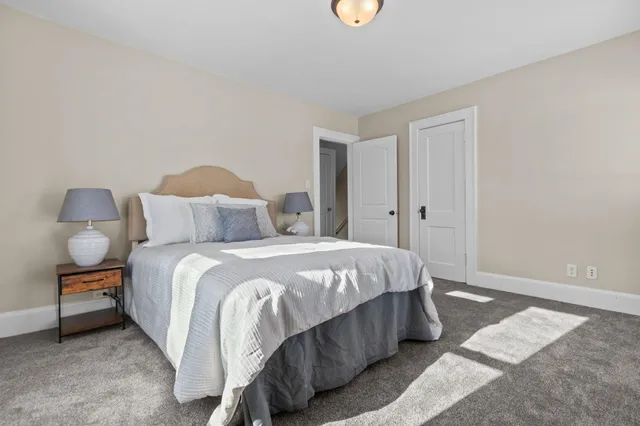 $279,000 | 204 Oneida Street, Beaver Dam, WI 53916