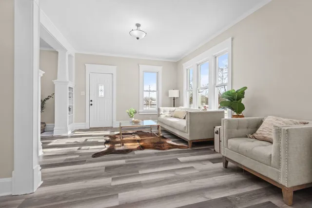 $279,000 | 204 Oneida Street, Beaver Dam, WI 53916