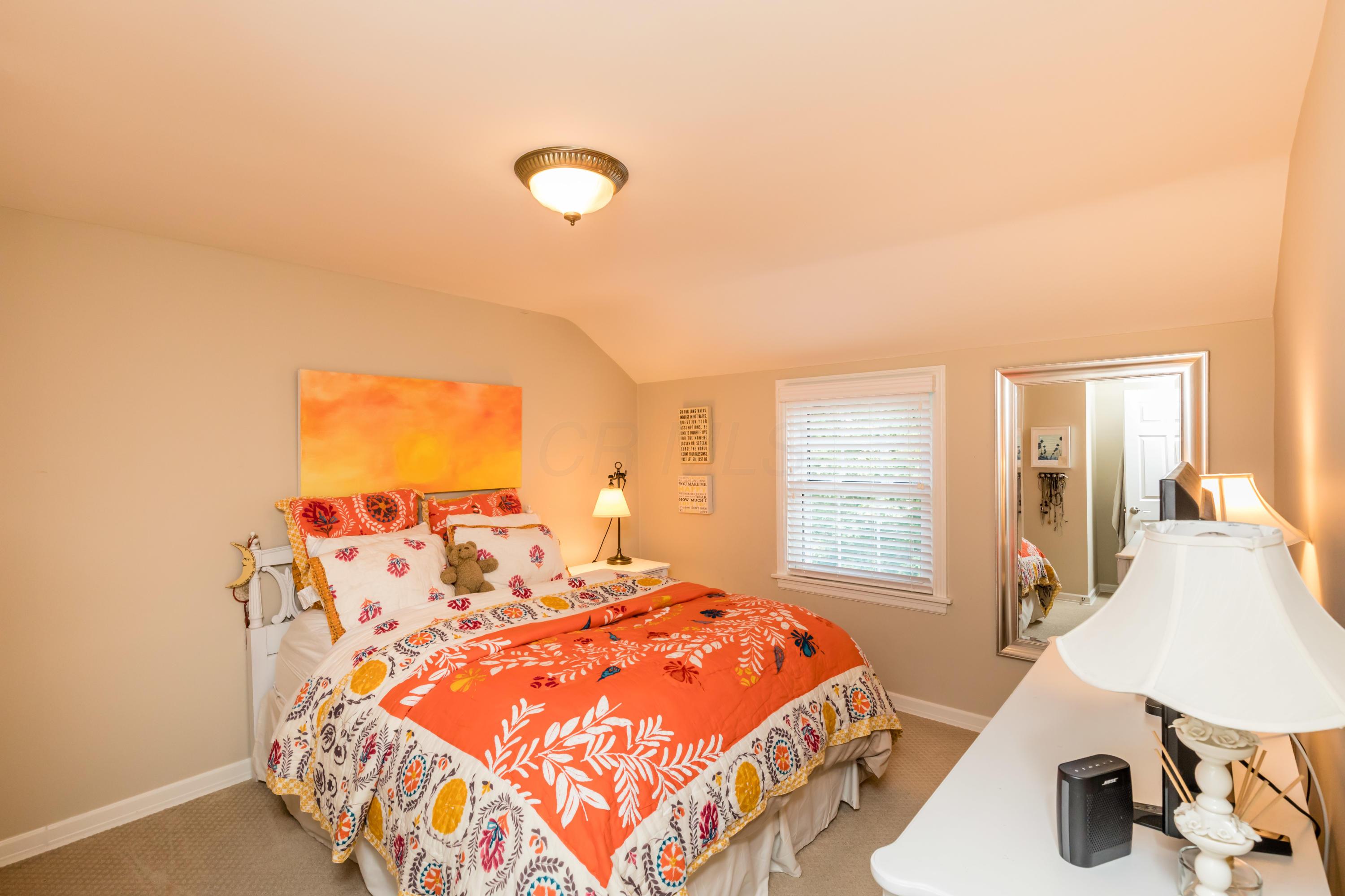 2712 Kent Road Columbus, OH 43221 - Photo 28 of 39
