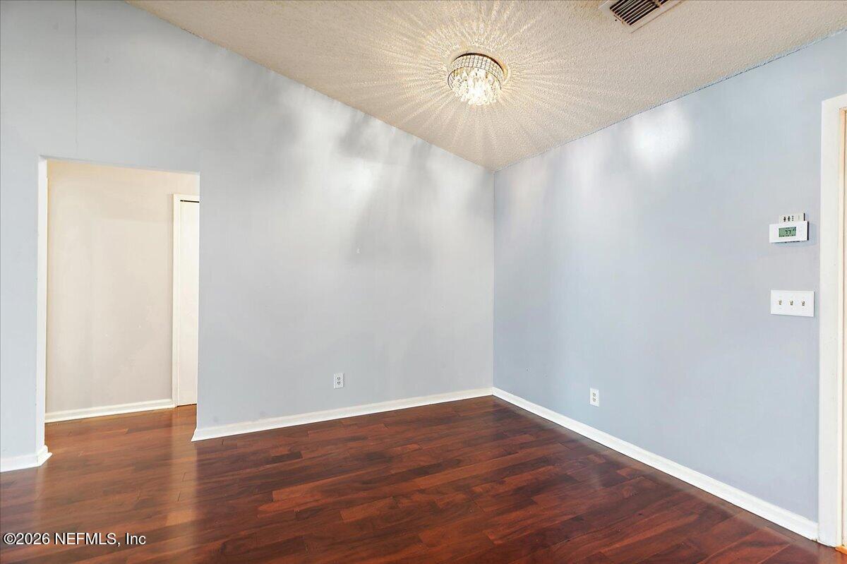8461 Ivey Road Jacksonville, FL 32216 - Photo 9 of 20 09-Dining Area