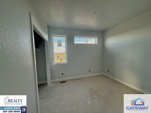 $590,400 | 2744 Berkshire Way, Casper, WY 82609