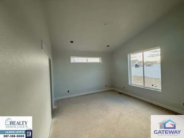 $590,400 | 2744 Berkshire Way, Casper, WY 82609