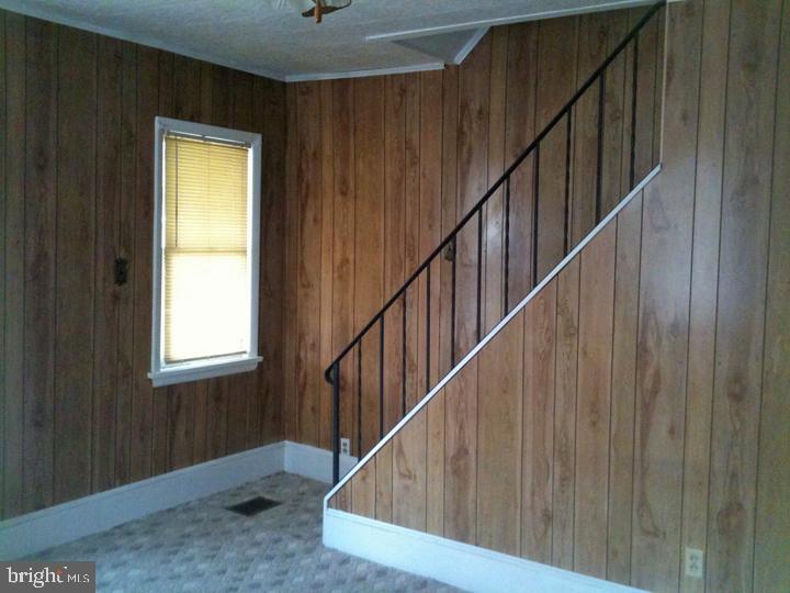 235 Union Road Coatesville, PA 19320 - Photo 3 of 5 Living Room