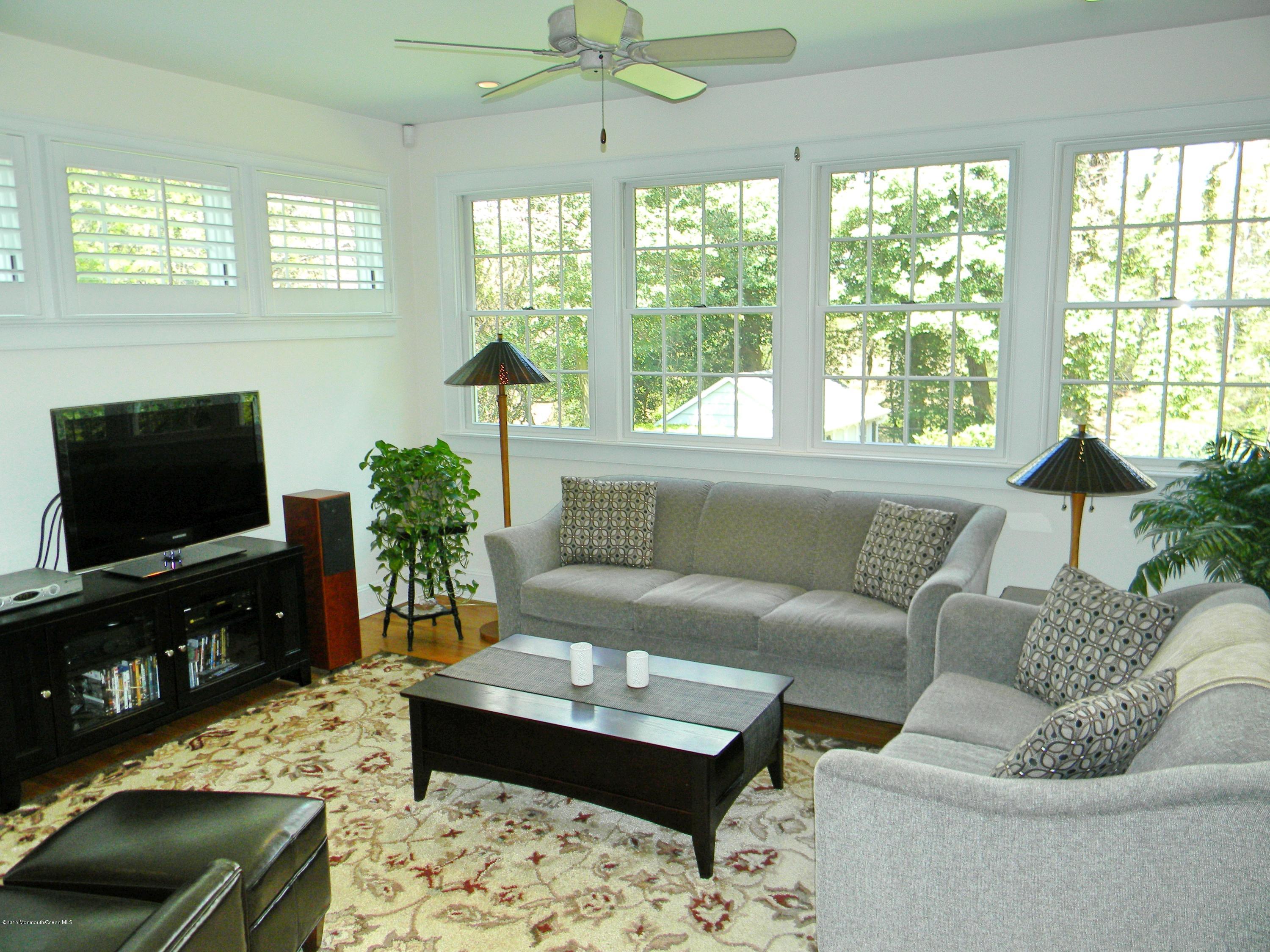 925 Woodview Road Brielle, NJ 08730 - Photo 13 of 27 Family Room