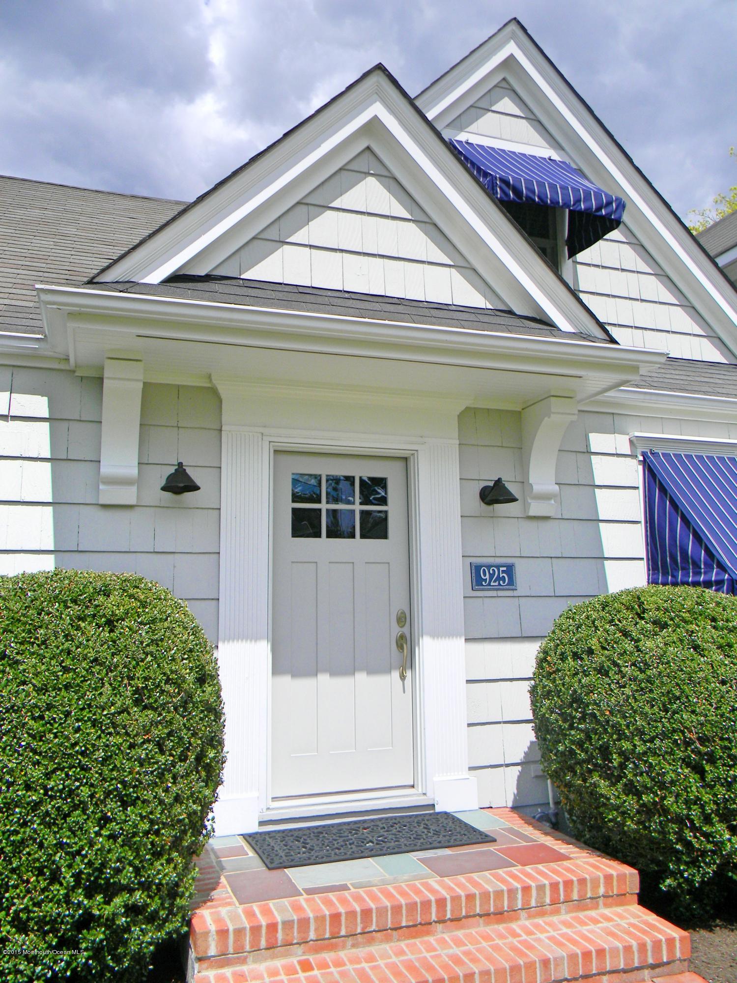 925 Woodview Road Brielle, NJ 08730 - Photo 3 of 27 Entry