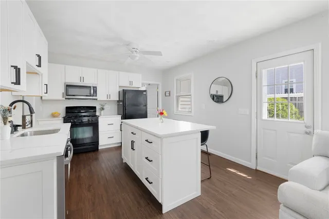 $329,999 | 51 Old Oak Avenue, Cranston, RI 02920