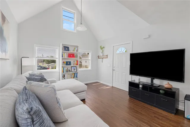 $329,999 | 51 Old Oak Avenue, Cranston, RI 02920