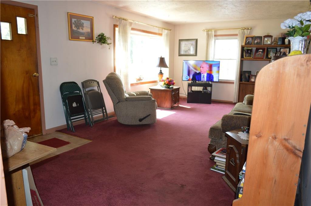 4439 Springfield Xenia Road Springfield, OH 45502 - Photo 3 of 19