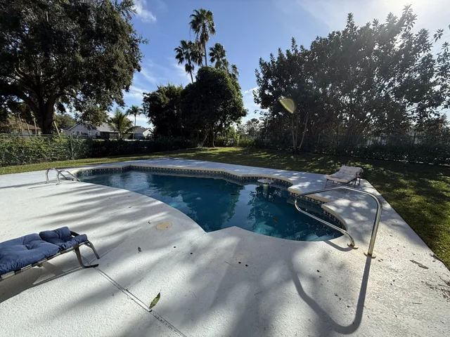 $3,700 | 1304 Lake Breeze Drive, Wellington, FL 33414