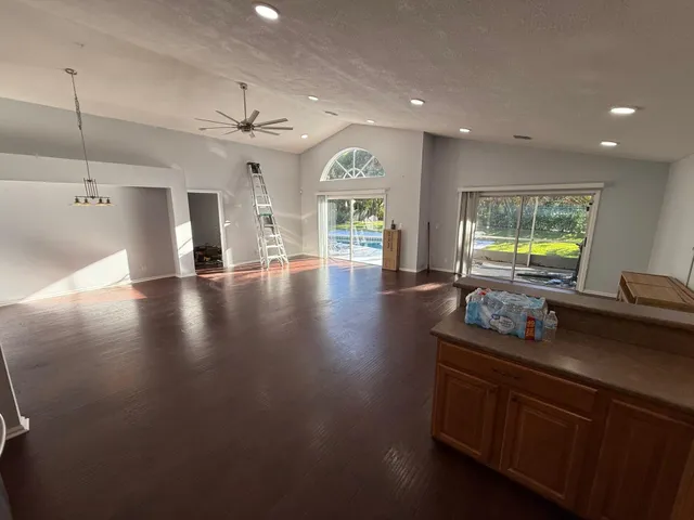 $3,700 | 1304 Lake Breeze Drive, Wellington, FL 33414