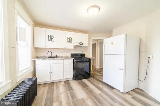 $1,350 | 817 East Pear Street, Vineland, NJ 08360