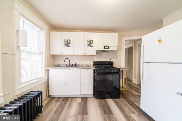 $1,350 | 817 East Pear Street, Vineland, NJ 08360