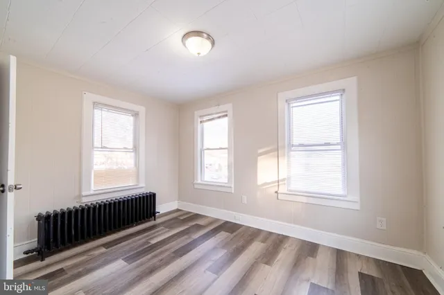 $1,350 | 817 East Pear Street, Vineland, NJ 08360