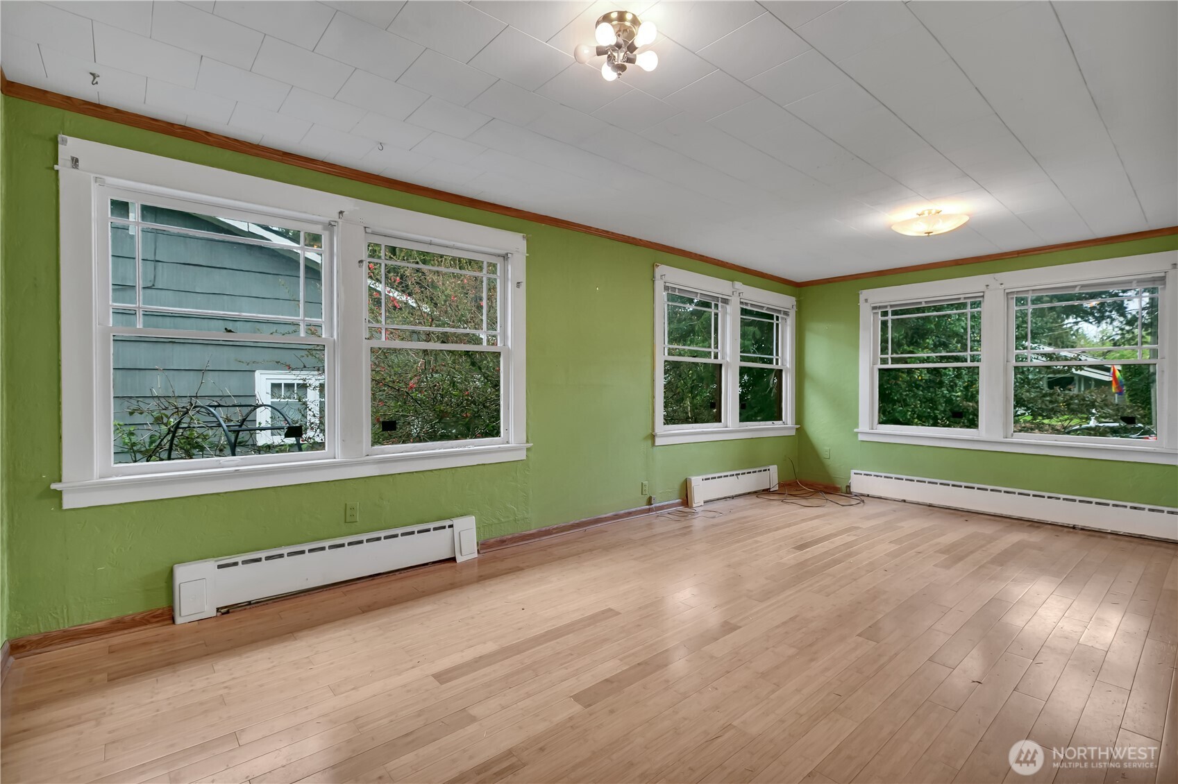 4319 Southwest Mills Street Seattle, WA 98136 - Photo 11 of 30