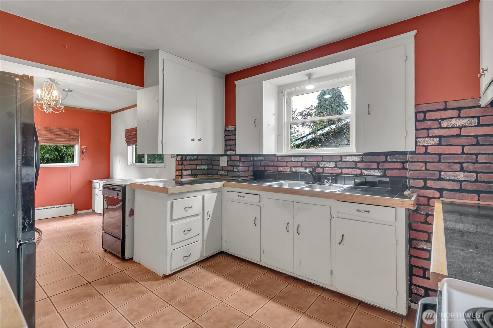 4319 Southwest Mills Street Seattle, WA 98136 - Photo 12 of 30