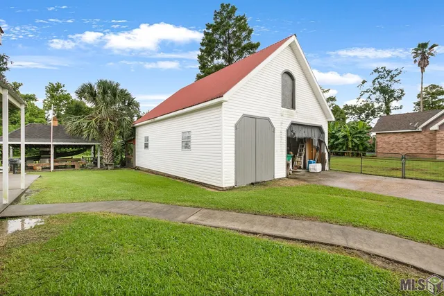 $335,000 | 32459 Carolyn Drive, Paulina, LA 70763