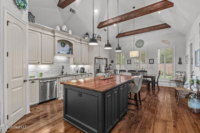 $559,000 | 444 Edgewood Crossing, Brandon, MS 39042