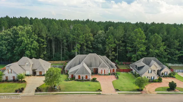 $559,000 | 444 Edgewood Crossing, Brandon, MS 39042
