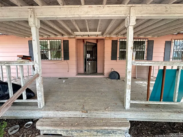 a view of an entryway