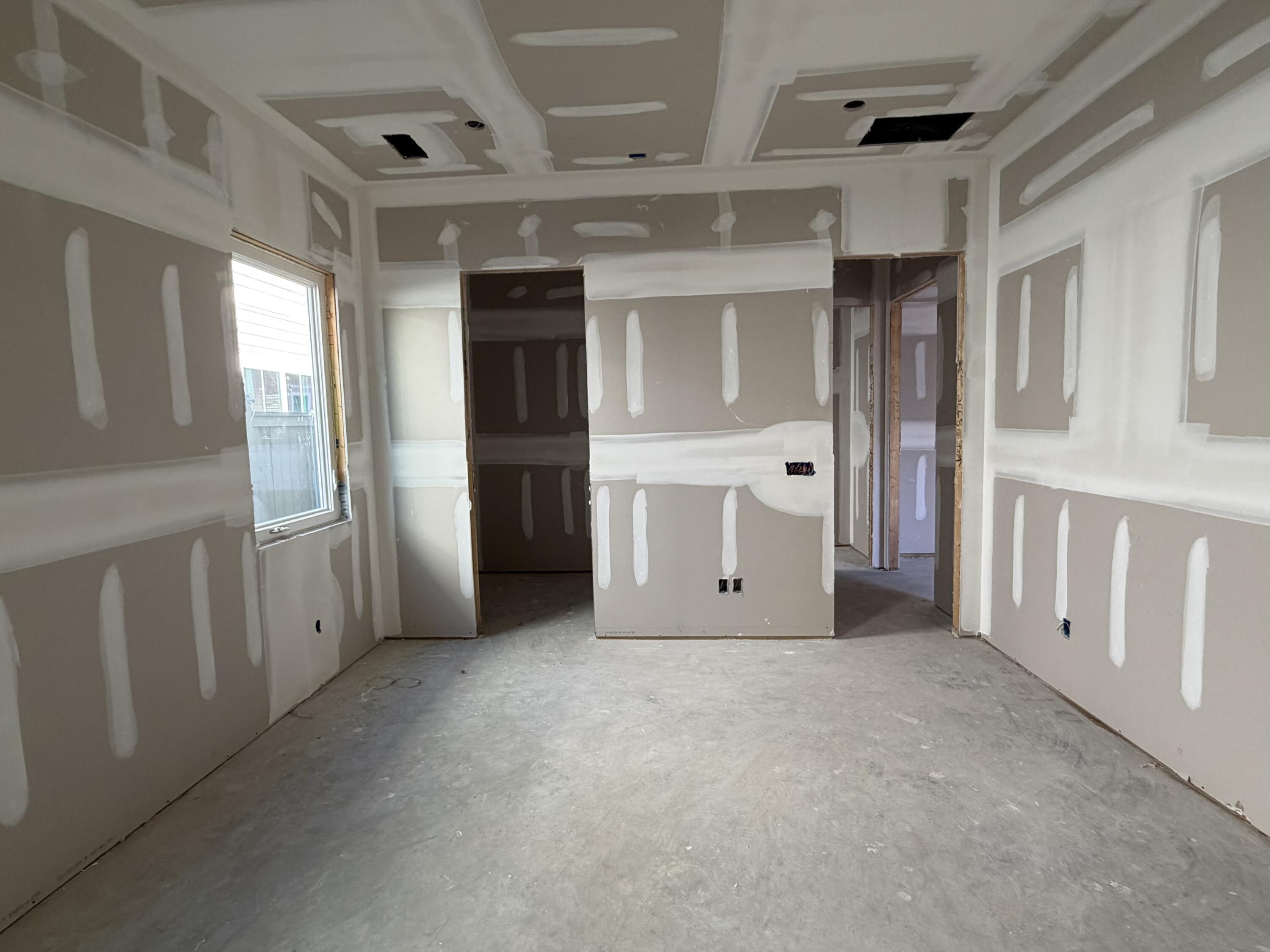 716 Rumbling Leaf Lane Summerville, SC 29486 - Photo 12 of 30 Primary