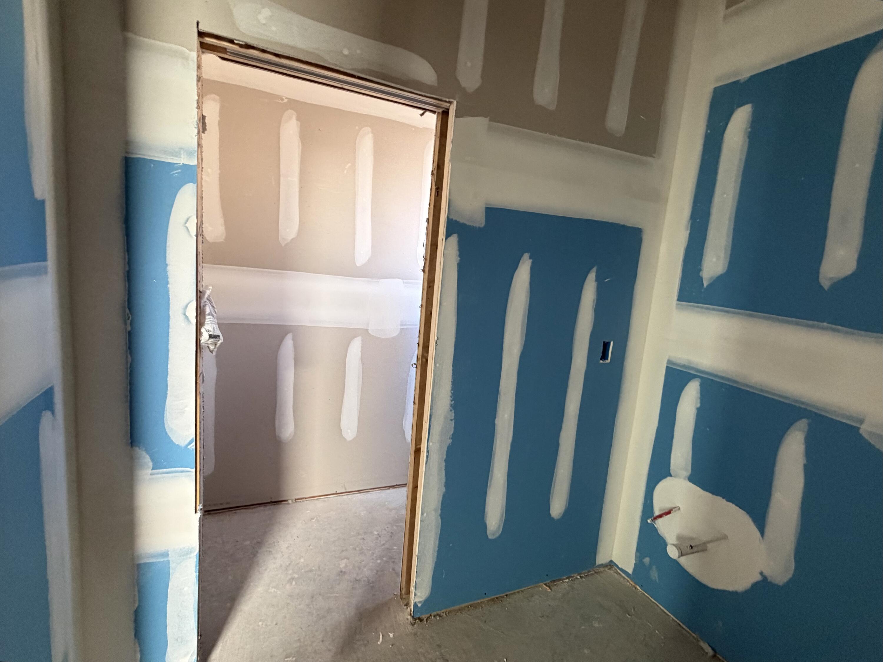 716 Rumbling Leaf Lane Summerville, SC 29486 - Photo 14 of 30 Primary Water Closet