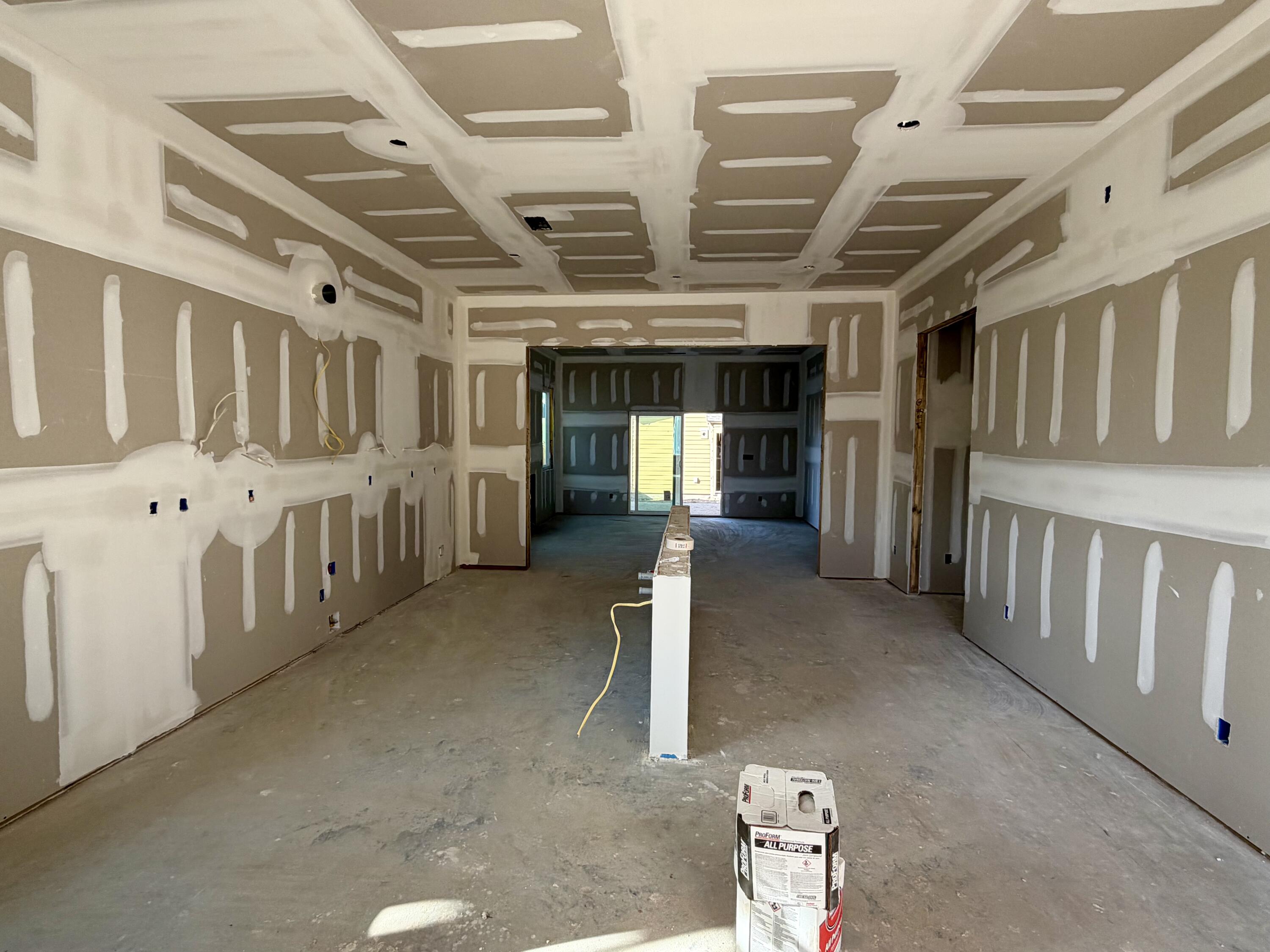 716 Rumbling Leaf Lane Summerville, SC 29486 - Photo 6 of 30 Kitchen/Dining Combo