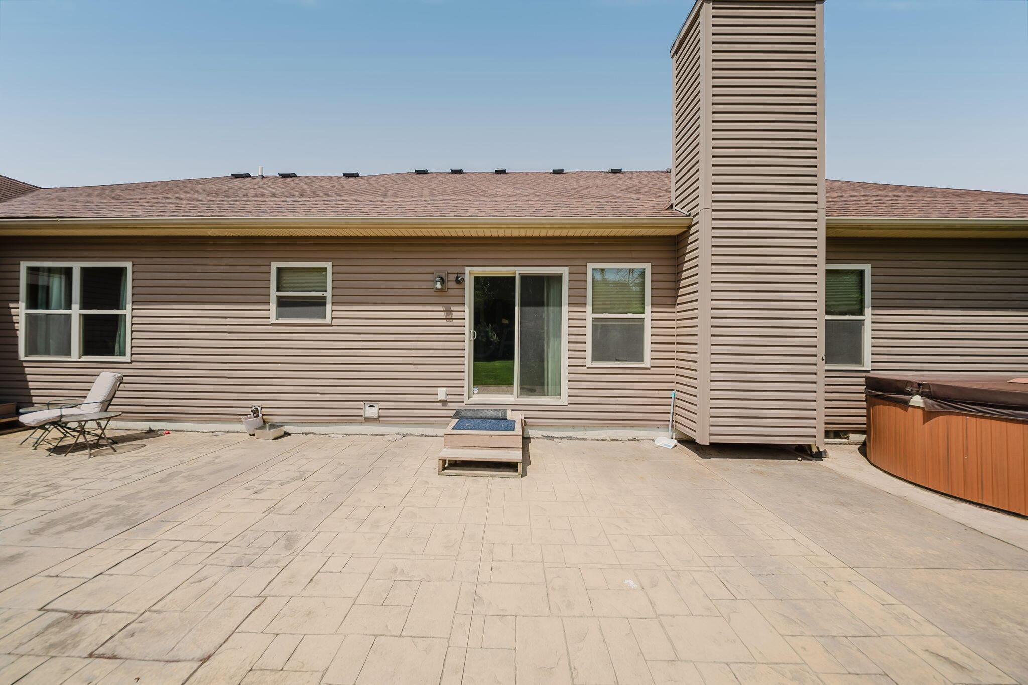 6684 Borror Road Grove City, OH 43123 - Photo 87 of 118 Patio