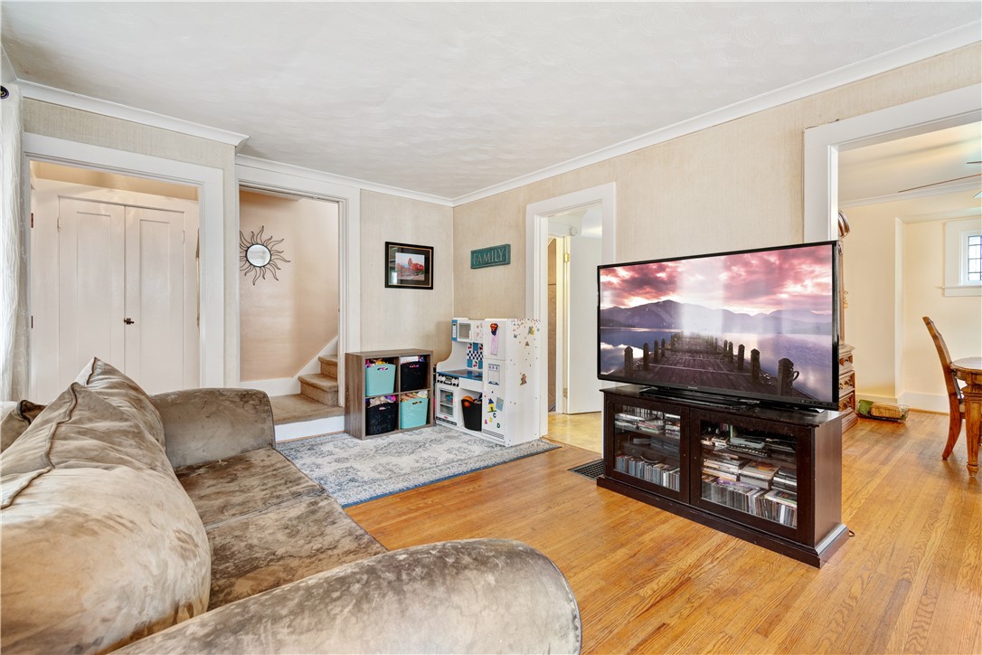 41 Argonne Street Rochester, NY 14621 - Photo 3 of 22