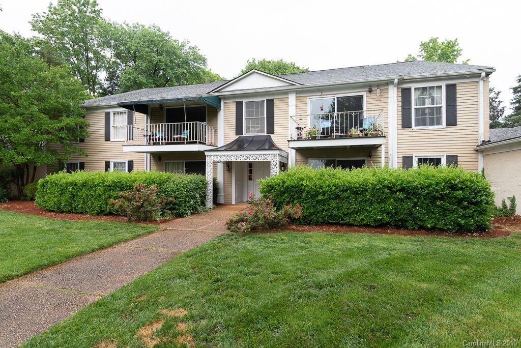 7032 Quail Hill Road Charlotte, NC 28210 - Photo 4 of 18